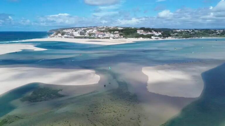 Lagoa de Óbidos está entre os 5 melhores spots europeus para kitesurf