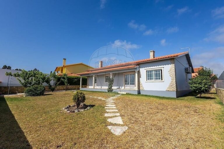 Villas for Sale in Praia d'El Rey
